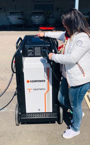elektromos autó töltő - mobil villámtöltő állomás 40 kW 500 Vdc, 2 × CCS2, Kempower