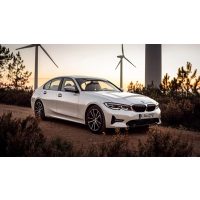 BMW 330e Limousine