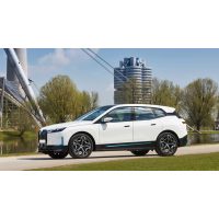 BMW iX1 xDrive30 / iX2 xDrive30